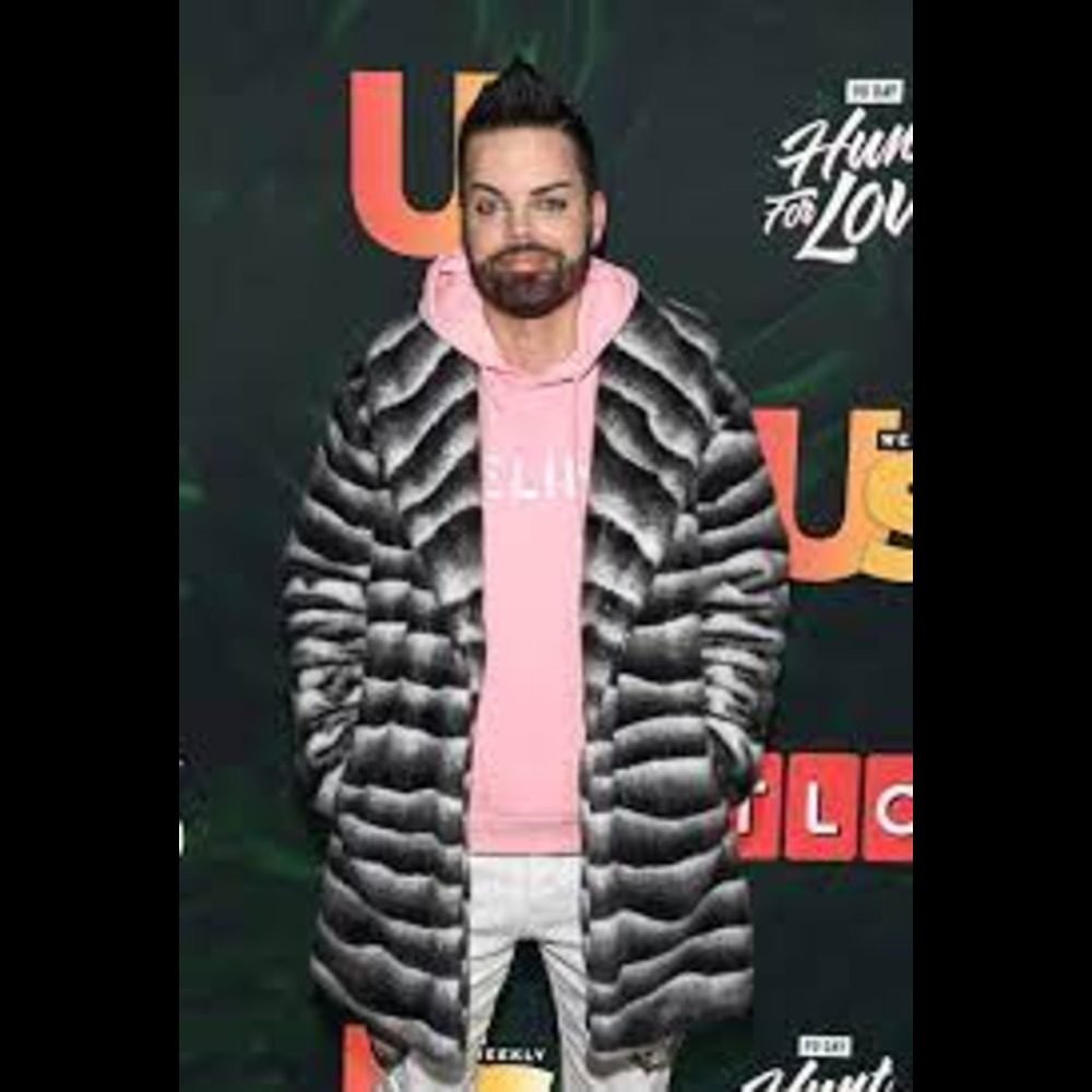 Tim Malcolm 90 Day Hunt For Love 2025 Striped Fur Coat: A Bold Celebrity Fashion Statement
